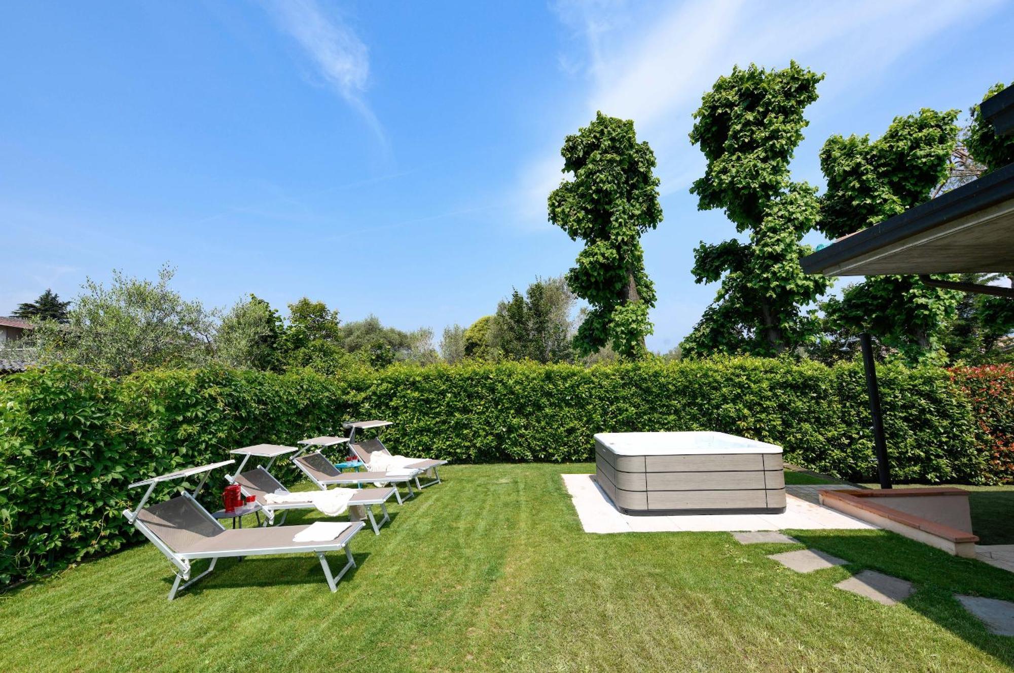 Villa Giulia مانربا ديل جاردا المظهر الخارجي الصورة
